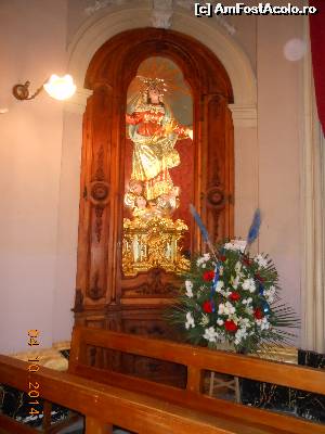 [P16] Festa la Gudja - Biserica din Gudja, interior.  » foto by iulianic
 - 
<span class="allrVoted glyphicon glyphicon-heart hidden" id="av566566"></span>
<a class="m-l-10 hidden" id="sv566566" onclick="voting_Foto_DelVot(,566566,557)" role="button">șterge vot <span class="glyphicon glyphicon-remove"></span></a>
<a id="v9566566" class=" c-red"  onclick="voting_Foto_SetVot(566566)" role="button"><span class="glyphicon glyphicon-heart-empty"></span> <b>LIKE</b> = Votează poza</a> <img class="hidden"  id="f566566W9" src="/imagini/loader.gif" border="0" /><span class="AjErrMes hidden" id="e566566ErM"></span>