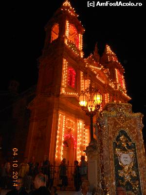 [P20] Festa la Gudja - Faţada bisericii gătită de sărbătoare.  » foto by iulianic
 - 
<span class="allrVoted glyphicon glyphicon-heart hidden" id="av566570"></span>
<a class="m-l-10 hidden" id="sv566570" onclick="voting_Foto_DelVot(,566570,557)" role="button">șterge vot <span class="glyphicon glyphicon-remove"></span></a>
<a id="v9566570" class=" c-red"  onclick="voting_Foto_SetVot(566570)" role="button"><span class="glyphicon glyphicon-heart-empty"></span> <b>LIKE</b> = Votează poza</a> <img class="hidden"  id="f566570W9" src="/imagini/loader.gif" border="0" /><span class="AjErrMes hidden" id="e566570ErM"></span>