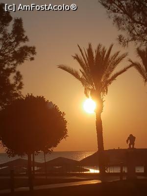 [P20] răsărit in Kemer » foto by silvia tudoran
 - 
<span class="allrVoted glyphicon glyphicon-heart hidden" id="av1215335"></span>
<a class="m-l-10 hidden" id="sv1215335" onclick="voting_Foto_DelVot(,1215335,58)" role="button">șterge vot <span class="glyphicon glyphicon-remove"></span></a>
<a id="v91215335" class=" c-red"  onclick="voting_Foto_SetVot(1215335)" role="button"><span class="glyphicon glyphicon-heart-empty"></span> <b>LIKE</b> = Votează poza</a> <img class="hidden"  id="f1215335W9" src="/imagini/loader.gif" border="0" /><span class="AjErrMes hidden" id="e1215335ErM"></span>