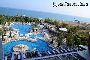 [P37] de la balcon, mare, piscina si jos, in prim-plan, terasa restaurantului » foto by homeag_mihaela
 - 
<span class="allrVoted glyphicon glyphicon-heart hidden" id="av390694"></span>
<a class="m-l-10 hidden" id="sv390694" onclick="voting_Foto_DelVot(,390694,6)" role="button">șterge vot <span class="glyphicon glyphicon-remove"></span></a>
<a id="v9390694" class=" c-red"  onclick="voting_Foto_SetVot(390694)" role="button"><span class="glyphicon glyphicon-heart-empty"></span> <b>LIKE</b> = Votează poza</a> <img class="hidden"  id="f390694W9" src="/imagini/loader.gif" border="0" /><span class="AjErrMes hidden" id="e390694ErM"></span>