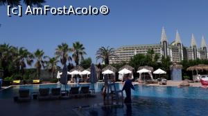 [P16] Piscina de relaxare si Imperialul in fundal.  » foto by Lisa
 - 
<span class="allrVoted glyphicon glyphicon-heart hidden" id="av1061923"></span>
<a class="m-l-10 hidden" id="sv1061923" onclick="voting_Foto_DelVot(,1061923,6)" role="button">șterge vot <span class="glyphicon glyphicon-remove"></span></a>
<a id="v91061923" class=" c-red"  onclick="voting_Foto_SetVot(1061923)" role="button"><span class="glyphicon glyphicon-heart-empty"></span> <b>LIKE</b> = Votează poza</a> <img class="hidden"  id="f1061923W9" src="/imagini/loader.gif" border="0" /><span class="AjErrMes hidden" id="e1061923ErM"></span>