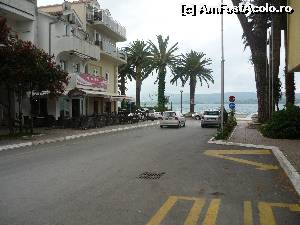 [P07] Tivat, spre faleza la stinga e hotel Palma » foto by Nicu
 - 
<span class="allrVoted glyphicon glyphicon-heart hidden" id="av555636"></span>
<a class="m-l-10 hidden" id="sv555636" onclick="voting_Foto_DelVot(,555636,614)" role="button">șterge vot <span class="glyphicon glyphicon-remove"></span></a>
<a id="v9555636" class=" c-red"  onclick="voting_Foto_SetVot(555636)" role="button"><span class="glyphicon glyphicon-heart-empty"></span> <b>LIKE</b> = Votează poza</a> <img class="hidden"  id="f555636W9" src="/imagini/loader.gif" border="0" /><span class="AjErrMes hidden" id="e555636ErM"></span>
