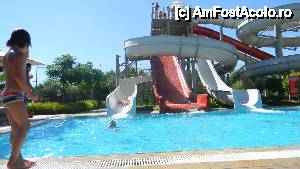 [P05] Piscina cu toboganele medii.  » foto by mmona*
 - 
<span class="allrVoted glyphicon glyphicon-heart hidden" id="av396898"></span>
<a class="m-l-10 hidden" id="sv396898" onclick="voting_Foto_DelVot(,396898,622)" role="button">șterge vot <span class="glyphicon glyphicon-remove"></span></a>
<a id="v9396898" class=" c-red"  onclick="voting_Foto_SetVot(396898)" role="button"><span class="glyphicon glyphicon-heart-empty"></span> <b>LIKE</b> = Votează poza</a> <img class="hidden"  id="f396898W9" src="/imagini/loader.gif" border="0" /><span class="AjErrMes hidden" id="e396898ErM"></span>