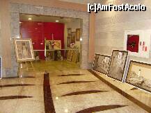 [P46] expozitie de tablouri cu vanzare » foto by geni
 - 
<span class="allrVoted glyphicon glyphicon-heart hidden" id="av228373"></span>
<a class="m-l-10 hidden" id="sv228373" onclick="voting_Foto_DelVot(,228373,622)" role="button">șterge vot <span class="glyphicon glyphicon-remove"></span></a>
<a id="v9228373" class=" c-red"  onclick="voting_Foto_SetVot(228373)" role="button"><span class="glyphicon glyphicon-heart-empty"></span> <b>LIKE</b> = Votează poza</a> <img class="hidden"  id="f228373W9" src="/imagini/loader.gif" border="0" /><span class="AjErrMes hidden" id="e228373ErM"></span>