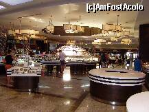 [P74] in timpul pranzului la restaurantul principal » foto by geni
 - 
<span class="allrVoted glyphicon glyphicon-heart hidden" id="av228416"></span>
<a class="m-l-10 hidden" id="sv228416" onclick="voting_Foto_DelVot(,228416,622)" role="button">șterge vot <span class="glyphicon glyphicon-remove"></span></a>
<a id="v9228416" class=" c-red"  onclick="voting_Foto_SetVot(228416)" role="button"><span class="glyphicon glyphicon-heart-empty"></span> <b>LIKE</b> = Votează poza</a> <img class="hidden"  id="f228416W9" src="/imagini/loader.gif" border="0" /><span class="AjErrMes hidden" id="e228416ErM"></span>