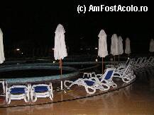 [P07] Piscina seara » foto by ionescunic
 - 
<span class="allrVoted glyphicon glyphicon-heart hidden" id="av35607"></span>
<a class="m-l-10 hidden" id="sv35607" onclick="voting_Foto_DelVot(,35607,649)" role="button">șterge vot <span class="glyphicon glyphicon-remove"></span></a>
<a id="v935607" class=" c-red"  onclick="voting_Foto_SetVot(35607)" role="button"><span class="glyphicon glyphicon-heart-empty"></span> <b>LIKE</b> = Votează poza</a> <img class="hidden"  id="f35607W9" src="/imagini/loader.gif" border="0" /><span class="AjErrMes hidden" id="e35607ErM"></span>