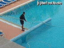 [P07] toate piscinele se curata in fiecare zi » foto by grigorescu
 - 
<span class="allrVoted glyphicon glyphicon-heart hidden" id="av210709"></span>
<a class="m-l-10 hidden" id="sv210709" onclick="voting_Foto_DelVot(,210709,649)" role="button">șterge vot <span class="glyphicon glyphicon-remove"></span></a>
<a id="v9210709" class=" c-red"  onclick="voting_Foto_SetVot(210709)" role="button"><span class="glyphicon glyphicon-heart-empty"></span> <b>LIKE</b> = Votează poza</a> <img class="hidden"  id="f210709W9" src="/imagini/loader.gif" border="0" /><span class="AjErrMes hidden" id="e210709ErM"></span>