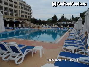 [P06] piscina de la hotel Sol Nessebar Palace ***** » foto by csaszar78
 - 
<span class="allrVoted glyphicon glyphicon-heart hidden" id="av440921"></span>
<a class="m-l-10 hidden" id="sv440921" onclick="voting_Foto_DelVot(,440921,649)" role="button">șterge vot <span class="glyphicon glyphicon-remove"></span></a>
<a id="v9440921" class=" c-red"  onclick="voting_Foto_SetVot(440921)" role="button"><span class="glyphicon glyphicon-heart-empty"></span> <b>LIKE</b> = Votează poza</a> <img class="hidden"  id="f440921W9" src="/imagini/loader.gif" border="0" /><span class="AjErrMes hidden" id="e440921ErM"></span>
