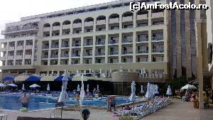 [P10] Hotelul, piscina pentru adulti si terasa restaurantului » foto by ninaa
 - 
<span class="allrVoted glyphicon glyphicon-heart hidden" id="av639435"></span>
<a class="m-l-10 hidden" id="sv639435" onclick="voting_Foto_DelVot(,639435,649)" role="button">șterge vot <span class="glyphicon glyphicon-remove"></span></a>
<a id="v9639435" class=" c-red"  onclick="voting_Foto_SetVot(639435)" role="button"><span class="glyphicon glyphicon-heart-empty"></span> <b>LIKE</b> = Votează poza</a> <img class="hidden"  id="f639435W9" src="/imagini/loader.gif" border="0" /><span class="AjErrMes hidden" id="e639435ErM"></span>
