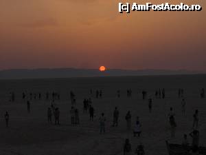 [P14] rasarit de soare de pe lacul chot el djerid » foto by csaszar78
 - 
<span class="allrVoted glyphicon glyphicon-heart hidden" id="av357898"></span>
<a class="m-l-10 hidden" id="sv357898" onclick="voting_Foto_DelVot(,357898,658)" role="button">șterge vot <span class="glyphicon glyphicon-remove"></span></a>
<a id="v9357898" class=" c-red"  onclick="voting_Foto_SetVot(357898)" role="button"><span class="glyphicon glyphicon-heart-empty"></span> <b>LIKE</b> = Votează poza</a> <img class="hidden"  id="f357898W9" src="/imagini/loader.gif" border="0" /><span class="AjErrMes hidden" id="e357898ErM"></span>