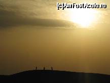 [P04] Apus de soare si ultima oprire inainte de intoarcerea la hotelul din Tozeur » foto by Darklocks
 - 
<span class="allrVoted glyphicon glyphicon-heart hidden" id="av151264"></span>
<a class="m-l-10 hidden" id="sv151264" onclick="voting_Foto_DelVot(,151264,658)" role="button">șterge vot <span class="glyphicon glyphicon-remove"></span></a>
<a id="v9151264" class=" c-red"  onclick="voting_Foto_SetVot(151264)" role="button"><span class="glyphicon glyphicon-heart-empty"></span> <b>LIKE</b> = Votează poza</a> <img class="hidden"  id="f151264W9" src="/imagini/loader.gif" border="0" /><span class="AjErrMes hidden" id="e151264ErM"></span>