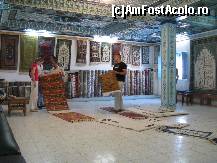 [P08] Vanzatori de covoare in Kairouan » foto by Darklocks
 - 
<span class="allrVoted glyphicon glyphicon-heart hidden" id="av151268"></span>
<a class="m-l-10 hidden" id="sv151268" onclick="voting_Foto_DelVot(,151268,658)" role="button">șterge vot <span class="glyphicon glyphicon-remove"></span></a>
<a id="v9151268" class=" c-red"  onclick="voting_Foto_SetVot(151268)" role="button"><span class="glyphicon glyphicon-heart-empty"></span> <b>LIKE</b> = Votează poza</a> <img class="hidden"  id="f151268W9" src="/imagini/loader.gif" border="0" /><span class="AjErrMes hidden" id="e151268ErM"></span>