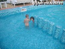 [P18] Foto făcută la piscina cea mică de 30 de cm. » foto by adigogu
 - 
<span class="allrVoted glyphicon glyphicon-heart hidden" id="av104877"></span>
<a class="m-l-10 hidden" id="sv104877" onclick="voting_Foto_DelVot(,104877,679)" role="button">șterge vot <span class="glyphicon glyphicon-remove"></span></a>
<a id="v9104877" class=" c-red"  onclick="voting_Foto_SetVot(104877)" role="button"><span class="glyphicon glyphicon-heart-empty"></span> <b>LIKE</b> = Votează poza</a> <img class="hidden"  id="f104877W9" src="/imagini/loader.gif" border="0" /><span class="AjErrMes hidden" id="e104877ErM"></span>