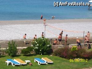 [P15] Volei pe plaja.  » foto by rora
 - 
<span class="allrVoted glyphicon glyphicon-heart hidden" id="av350052"></span>
<a class="m-l-10 hidden" id="sv350052" onclick="voting_Foto_DelVot(,350052,70)" role="button">șterge vot <span class="glyphicon glyphicon-remove"></span></a>
<a id="v9350052" class=" c-red"  onclick="voting_Foto_SetVot(350052)" role="button"><span class="glyphicon glyphicon-heart-empty"></span> <b>LIKE</b> = Votează poza</a> <img class="hidden"  id="f350052W9" src="/imagini/loader.gif" border="0" /><span class="AjErrMes hidden" id="e350052ErM"></span>