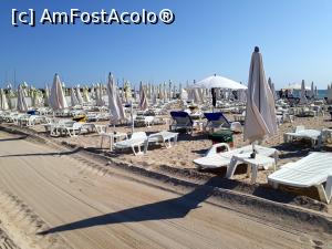 [P22] Hotel Europa.Plaja hotelului. » foto by Floria
 - 
<span class="allrVoted glyphicon glyphicon-heart hidden" id="av1204430"></span>
<a class="m-l-10 hidden" id="sv1204430" onclick="voting_Foto_DelVot(,1204430,731)" role="button">șterge vot <span class="glyphicon glyphicon-remove"></span></a>
<a id="v91204430" class=" c-red"  onclick="voting_Foto_SetVot(1204430)" role="button"><span class="glyphicon glyphicon-heart-empty"></span> <b>LIKE</b> = Votează poza</a> <img class="hidden"  id="f1204430W9" src="/imagini/loader.gif" border="0" /><span class="AjErrMes hidden" id="e1204430ErM"></span>