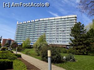 [P02] Hotel Europa Eforie Nord, vedere dinspre gradina.  » foto by Floria
 - 
<span class="allrVoted glyphicon glyphicon-heart hidden" id="av1070771"></span>
<a class="m-l-10 hidden" id="sv1070771" onclick="voting_Foto_DelVot(,1070771,731)" role="button">șterge vot <span class="glyphicon glyphicon-remove"></span></a>
<a id="v91070771" class=" c-red"  onclick="voting_Foto_SetVot(1070771)" role="button"><span class="glyphicon glyphicon-heart-empty"></span> <b>LIKE</b> = Votează poza</a> <img class="hidden"  id="f1070771W9" src="/imagini/loader.gif" border="0" /><span class="AjErrMes hidden" id="e1070771ErM"></span>