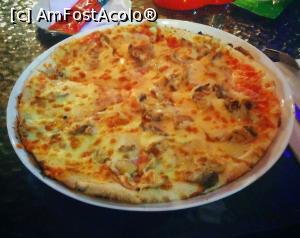 [P11] Pizza- cam nefacut blatul， se lipea de dinti » foto by Izuk
 - 
<span class="allrVoted glyphicon glyphicon-heart hidden" id="av882076"></span>
<a class="m-l-10 hidden" id="sv882076" onclick="voting_Foto_DelVot(,882076,732)" role="button">șterge vot <span class="glyphicon glyphicon-remove"></span></a>
<a id="v9882076" class=" c-red"  onclick="voting_Foto_SetVot(882076)" role="button"><span class="glyphicon glyphicon-heart-empty"></span> <b>LIKE</b> = Votează poza</a> <img class="hidden"  id="f882076W9" src="/imagini/loader.gif" border="0" /><span class="AjErrMes hidden" id="e882076ErM"></span>