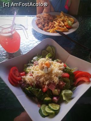 [P09] Salata bulgareasca，snitel de pui cu cartofi prajiti， limonada » foto by Izuk
 - 
<span class="allrVoted glyphicon glyphicon-heart hidden" id="av882074"></span>
<a class="m-l-10 hidden" id="sv882074" onclick="voting_Foto_DelVot(,882074,732)" role="button">șterge vot <span class="glyphicon glyphicon-remove"></span></a>
<a id="v9882074" class=" c-red"  onclick="voting_Foto_SetVot(882074)" role="button"><span class="glyphicon glyphicon-heart-empty"></span> <b>LIKE</b> = Votează poza</a> <img class="hidden"  id="f882074W9" src="/imagini/loader.gif" border="0" /><span class="AjErrMes hidden" id="e882074ErM"></span>