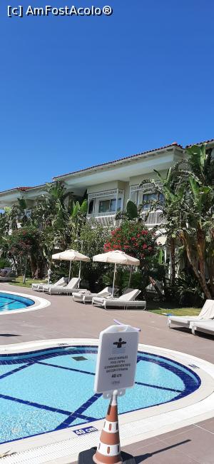 [P55] Resort în resort :8000 euro pe săptămână !!!!!!!! » foto by moraru marian
 - 
<span class="allrVoted glyphicon glyphicon-heart hidden" id="av1311063"></span>
<a class="m-l-10 hidden" id="sv1311063" onclick="voting_Foto_DelVot(,1311063,74)" role="button">șterge vot <span class="glyphicon glyphicon-remove"></span></a>
<a id="v91311063" class=" c-red"  onclick="voting_Foto_SetVot(1311063)" role="button"><span class="glyphicon glyphicon-heart-empty"></span> <b>LIKE</b> = Votează poza</a> <img class="hidden"  id="f1311063W9" src="/imagini/loader.gif" border="0" /><span class="AjErrMes hidden" id="e1311063ErM"></span>