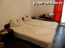 [P02] camera hotel » foto by kata0587
 - 
<span class="allrVoted glyphicon glyphicon-heart hidden" id="av459570"></span>
<a class="m-l-10 hidden" id="sv459570" onclick="voting_Foto_DelVot(,459570,742)" role="button">șterge vot <span class="glyphicon glyphicon-remove"></span></a>
<a id="v9459570" class=" c-red"  onclick="voting_Foto_SetVot(459570)" role="button"><span class="glyphicon glyphicon-heart-empty"></span> <b>LIKE</b> = Votează poza</a> <img class="hidden"  id="f459570W9" src="/imagini/loader.gif" border="0" /><span class="AjErrMes hidden" id="e459570ErM"></span>