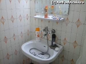 [P03] baia... dusul legat la robinet (ultima moda 2014)  » foto by Ciupe Maria
 - 
<span class="allrVoted glyphicon glyphicon-heart hidden" id="av541729"></span>
<a class="m-l-10 hidden" id="sv541729" onclick="voting_Foto_DelVot(,541729,743)" role="button">șterge vot <span class="glyphicon glyphicon-remove"></span></a>
<a id="v9541729" class=" c-red"  onclick="voting_Foto_SetVot(541729)" role="button"><span class="glyphicon glyphicon-heart-empty"></span> <b>LIKE</b> = Votează poza</a> <img class="hidden"  id="f541729W9" src="/imagini/loader.gif" border="0" /><span class="AjErrMes hidden" id="e541729ErM"></span>