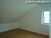 [P21] Alta camera la mansarda » foto by mcosmin
 - 
<span class="allrVoted glyphicon glyphicon-heart hidden" id="av33971"></span>
<a class="m-l-10 hidden" id="sv33971" onclick="voting_Foto_DelVot(,33971,766)" role="button">șterge vot <span class="glyphicon glyphicon-remove"></span></a>
<a id="v933971" class=" c-red"  onclick="voting_Foto_SetVot(33971)" role="button"><span class="glyphicon glyphicon-heart-empty"></span> <b>LIKE</b> = Votează poza</a> <img class="hidden"  id="f33971W9" src="/imagini/loader.gif" border="0" /><span class="AjErrMes hidden" id="e33971ErM"></span>