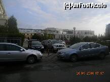 [P09] Hotel Iaki - parcarea şi partea SPA/Conferinţe, în fundal. » foto by creivean
 - 
<span class="allrVoted glyphicon glyphicon-heart hidden" id="av139948"></span>
<a class="m-l-10 hidden" id="sv139948" onclick="voting_Foto_DelVot(,139948,768)" role="button">șterge vot <span class="glyphicon glyphicon-remove"></span></a>
<a id="v9139948" class=" c-red"  onclick="voting_Foto_SetVot(139948)" role="button"><span class="glyphicon glyphicon-heart-empty"></span> <b>LIKE</b> = Votează poza</a> <img class="hidden"  id="f139948W9" src="/imagini/loader.gif" border="0" /><span class="AjErrMes hidden" id="e139948ErM"></span>