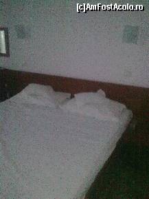 [P04] Hotel Florida - patul din camera single » foto by florinsta
 - 
<span class="allrVoted glyphicon glyphicon-heart hidden" id="av325108"></span>
<a class="m-l-10 hidden" id="sv325108" onclick="voting_Foto_DelVot(,325108,773)" role="button">șterge vot <span class="glyphicon glyphicon-remove"></span></a>
<a id="v9325108" class=" c-red"  onclick="voting_Foto_SetVot(325108)" role="button"><span class="glyphicon glyphicon-heart-empty"></span> <b>LIKE</b> = Votează poza</a> <img class="hidden"  id="f325108W9" src="/imagini/loader.gif" border="0" /><span class="AjErrMes hidden" id="e325108ErM"></span>