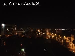 [P15] Vedere a staţiunii de la balcon, noaptea. » foto by cris1982
 - 
<span class="allrVoted glyphicon glyphicon-heart hidden" id="av1183505"></span>
<a class="m-l-10 hidden" id="sv1183505" onclick="voting_Foto_DelVot(,1183505,782)" role="button">șterge vot <span class="glyphicon glyphicon-remove"></span></a>
<a id="v91183505" class=" c-red"  onclick="voting_Foto_SetVot(1183505)" role="button"><span class="glyphicon glyphicon-heart-empty"></span> <b>LIKE</b> = Votează poza</a> <img class="hidden"  id="f1183505W9" src="/imagini/loader.gif" border="0" /><span class="AjErrMes hidden" id="e1183505ErM"></span>