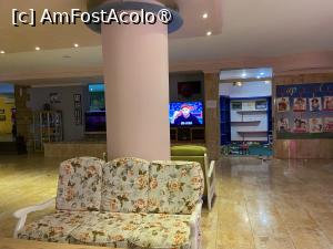 [P12] Hotel Majestic Mamaia - prin lobby » foto by nicole33
 - 
<span class="allrVoted glyphicon glyphicon-heart hidden" id="av1511807"></span>
<a class="m-l-10 hidden" id="sv1511807" onclick="voting_Foto_DelVot(,1511807,782)" role="button">șterge vot <span class="glyphicon glyphicon-remove"></span></a>
<a id="v91511807" class=" c-red"  onclick="voting_Foto_SetVot(1511807)" role="button"><span class="glyphicon glyphicon-heart-empty"></span> <b>LIKE</b> = Votează poza</a> <img class="hidden"  id="f1511807W9" src="/imagini/loader.gif" border="0" /><span class="AjErrMes hidden" id="e1511807ErM"></span>