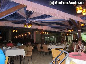 [P20] Restaurantul international » foto by Clotilde
 - 
<span class="allrVoted glyphicon glyphicon-heart hidden" id="av366878"></span>
<a class="m-l-10 hidden" id="sv366878" onclick="voting_Foto_DelVot(,366878,782)" role="button">șterge vot <span class="glyphicon glyphicon-remove"></span></a>
<a id="v9366878" class=" c-red"  onclick="voting_Foto_SetVot(366878)" role="button"><span class="glyphicon glyphicon-heart-empty"></span> <b>LIKE</b> = Votează poza</a> <img class="hidden"  id="f366878W9" src="/imagini/loader.gif" border="0" /><span class="AjErrMes hidden" id="e366878ErM"></span>