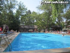 [P21] Piscina Hotelului Majestic » foto by Clotilde
 - 
<span class="allrVoted glyphicon glyphicon-heart hidden" id="av366880"></span>
<a class="m-l-10 hidden" id="sv366880" onclick="voting_Foto_DelVot(,366880,782)" role="button">șterge vot <span class="glyphicon glyphicon-remove"></span></a>
<a id="v9366880" class=" c-red"  onclick="voting_Foto_SetVot(366880)" role="button"><span class="glyphicon glyphicon-heart-empty"></span> <b>LIKE</b> = Votează poza</a> <img class="hidden"  id="f366880W9" src="/imagini/loader.gif" border="0" /><span class="AjErrMes hidden" id="e366880ErM"></span>