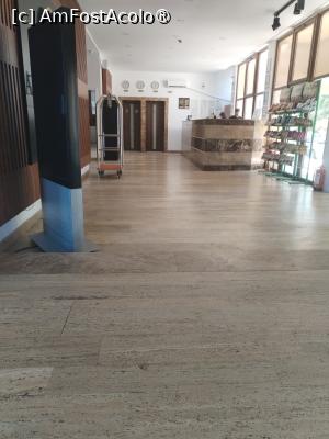 [P16] Receptia si intrarea » foto by Teodor17
 - 
<span class="allrVoted glyphicon glyphicon-heart hidden" id="av1498152"></span>
<a class="m-l-10 hidden" id="sv1498152" onclick="voting_Foto_DelVot(,1498152,787)" role="button">șterge vot <span class="glyphicon glyphicon-remove"></span></a>
<a id="v91498152" class=" c-red"  onclick="voting_Foto_SetVot(1498152)" role="button"><span class="glyphicon glyphicon-heart-empty"></span> <b>LIKE</b> = Votează poza</a> <img class="hidden"  id="f1498152W9" src="/imagini/loader.gif" border="0" /><span class="AjErrMes hidden" id="e1498152ErM"></span>