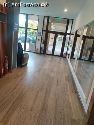 [P31] De la receptie spre restaurant » foto by Teodor17
 - 
<span class="allrVoted glyphicon glyphicon-heart hidden" id="av1498167"></span>
<a class="m-l-10 hidden" id="sv1498167" onclick="voting_Foto_DelVot(,1498167,787)" role="button">șterge vot <span class="glyphicon glyphicon-remove"></span></a>
<a id="v91498167" class=" c-red"  onclick="voting_Foto_SetVot(1498167)" role="button"><span class="glyphicon glyphicon-heart-empty"></span> <b>LIKE</b> = Votează poza</a> <img class="hidden"  id="f1498167W9" src="/imagini/loader.gif" border="0" /><span class="AjErrMes hidden" id="e1498167ErM"></span>