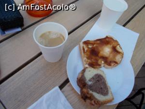 [P45] Micul meu dejun. Cafeaua este de acasă » foto by Zoazore
 - 
<span class="allrVoted glyphicon glyphicon-heart hidden" id="av1387618"></span>
<a class="m-l-10 hidden" id="sv1387618" onclick="voting_Foto_DelVot(,1387618,793)" role="button">șterge vot <span class="glyphicon glyphicon-remove"></span></a>
<a id="v91387618" class=" c-red"  onclick="voting_Foto_SetVot(1387618)" role="button"><span class="glyphicon glyphicon-heart-empty"></span> <b>LIKE</b> = Votează poza</a> <img class="hidden"  id="f1387618W9" src="/imagini/loader.gif" border="0" /><span class="AjErrMes hidden" id="e1387618ErM"></span>