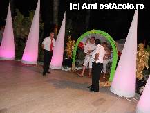 [P21] Aranjamente pentru seara de gala. In stanga cu cravata rosie, Alexei. » foto by stefanSB
 - 
<span class="allrVoted glyphicon glyphicon-heart hidden" id="av259816"></span>
<a class="m-l-10 hidden" id="sv259816" onclick="voting_Foto_DelVot(,259816,8)" role="button">șterge vot <span class="glyphicon glyphicon-remove"></span></a>
<a id="v9259816" class=" c-red"  onclick="voting_Foto_SetVot(259816)" role="button"><span class="glyphicon glyphicon-heart-empty"></span> <b>LIKE</b> = Votează poza</a> <img class="hidden"  id="f259816W9" src="/imagini/loader.gif" border="0" /><span class="AjErrMes hidden" id="e259816ErM"></span>