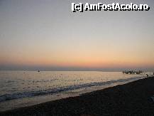 [P07] Apus de soare, superb. Marea foarte linistita in seara aceea. » foto by stefanSB
 - 
<span class="allrVoted glyphicon glyphicon-heart hidden" id="av259788"></span>
<a class="m-l-10 hidden" id="sv259788" onclick="voting_Foto_DelVot(,259788,8)" role="button">șterge vot <span class="glyphicon glyphicon-remove"></span></a>
<a id="v9259788" class=" c-red"  onclick="voting_Foto_SetVot(259788)" role="button"><span class="glyphicon glyphicon-heart-empty"></span> <b>LIKE</b> = Votează poza</a> <img class="hidden"  id="f259788W9" src="/imagini/loader.gif" border="0" /><span class="AjErrMes hidden" id="e259788ErM"></span>