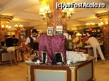 [P22] cafea si ceai in restaurantul principal.... ospatarii mereu atenti.. si activi » foto by vio kovacs
 - 
<span class="allrVoted glyphicon glyphicon-heart hidden" id="av246806"></span>
<a class="m-l-10 hidden" id="sv246806" onclick="voting_Foto_DelVot(,246806,8)" role="button">șterge vot <span class="glyphicon glyphicon-remove"></span></a>
<a id="v9246806" class=" c-red"  onclick="voting_Foto_SetVot(246806)" role="button"><span class="glyphicon glyphicon-heart-empty"></span> <b>LIKE</b> = Votează poza</a> <img class="hidden"  id="f246806W9" src="/imagini/loader.gif" border="0" /><span class="AjErrMes hidden" id="e246806ErM"></span>