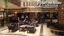 [P47] barul din lobby » foto by claudian
 - 
<span class="allrVoted glyphicon glyphicon-heart hidden" id="av235448"></span>
<a class="m-l-10 hidden" id="sv235448" onclick="voting_Foto_DelVot(,235448,8)" role="button">șterge vot <span class="glyphicon glyphicon-remove"></span></a>
<a id="v9235448" class=" c-red"  onclick="voting_Foto_SetVot(235448)" role="button"><span class="glyphicon glyphicon-heart-empty"></span> <b>LIKE</b> = Votează poza</a> <img class="hidden"  id="f235448W9" src="/imagini/loader.gif" border="0" /><span class="AjErrMes hidden" id="e235448ErM"></span>