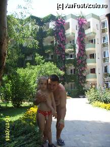 [P03] Hotelul, una dintre cladiri » foto by sofnicus
 - 
<span class="allrVoted glyphicon glyphicon-heart hidden" id="av1271"></span>
<a class="m-l-10 hidden" id="sv1271" onclick="voting_Foto_DelVot(,1271,8)" role="button">șterge vot <span class="glyphicon glyphicon-remove"></span></a>
<a id="v91271" class=" c-red"  onclick="voting_Foto_SetVot(1271)" role="button"><span class="glyphicon glyphicon-heart-empty"></span> <b>LIKE</b> = Votează poza</a> <img class="hidden"  id="f1271W9" src="/imagini/loader.gif" border="0" /><span class="AjErrMes hidden" id="e1271ErM"></span>