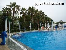 [P03] piscina cu jacuzzi » foto by cristinaioana
 - 
<span class="allrVoted glyphicon glyphicon-heart hidden" id="av221621"></span>
<a class="m-l-10 hidden" id="sv221621" onclick="voting_Foto_DelVot(,221621,8)" role="button">șterge vot <span class="glyphicon glyphicon-remove"></span></a>
<a id="v9221621" class=" c-red"  onclick="voting_Foto_SetVot(221621)" role="button"><span class="glyphicon glyphicon-heart-empty"></span> <b>LIKE</b> = Votează poza</a> <img class="hidden"  id="f221621W9" src="/imagini/loader.gif" border="0" /><span class="AjErrMes hidden" id="e221621ErM"></span>