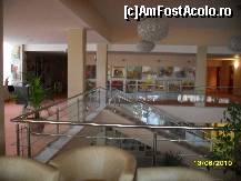 [P20] holul se intinde si la etajul unu,unde este un bar,locuri de odihna,o parte din expozitie » foto by ms65
 - 
<span class="allrVoted glyphicon glyphicon-heart hidden" id="av82010"></span>
<a class="m-l-10 hidden" id="sv82010" onclick="voting_Foto_DelVot(,82010,807)" role="button">șterge vot <span class="glyphicon glyphicon-remove"></span></a>
<a id="v982010" class=" c-red"  onclick="voting_Foto_SetVot(82010)" role="button"><span class="glyphicon glyphicon-heart-empty"></span> <b>LIKE</b> = Votează poza</a> <img class="hidden"  id="f82010W9" src="/imagini/loader.gif" border="0" /><span class="AjErrMes hidden" id="e82010ErM"></span>