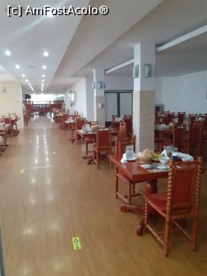 [P29] Restaurantul la interior » foto by tabache
 - 
<span class="allrVoted glyphicon glyphicon-heart hidden" id="av1242400"></span>
<a class="m-l-10 hidden" id="sv1242400" onclick="voting_Foto_DelVot(,1242400,807)" role="button">șterge vot <span class="glyphicon glyphicon-remove"></span></a>
<a id="v91242400" class=" c-red"  onclick="voting_Foto_SetVot(1242400)" role="button"><span class="glyphicon glyphicon-heart-empty"></span> <b>LIKE</b> = Votează poza</a> <img class="hidden"  id="f1242400W9" src="/imagini/loader.gif" border="0" /><span class="AjErrMes hidden" id="e1242400ErM"></span>