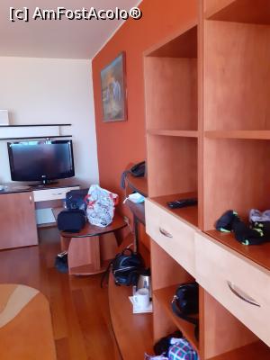 [P08] A doua cameră din apartament » foto by tabache
 - 
<span class="allrVoted glyphicon glyphicon-heart hidden" id="av1242379"></span>
<a class="m-l-10 hidden" id="sv1242379" onclick="voting_Foto_DelVot(,1242379,807)" role="button">șterge vot <span class="glyphicon glyphicon-remove"></span></a>
<a id="v91242379" class=" c-red"  onclick="voting_Foto_SetVot(1242379)" role="button"><span class="glyphicon glyphicon-heart-empty"></span> <b>LIKE</b> = Votează poza</a> <img class="hidden"  id="f1242379W9" src="/imagini/loader.gif" border="0" /><span class="AjErrMes hidden" id="e1242379ErM"></span>