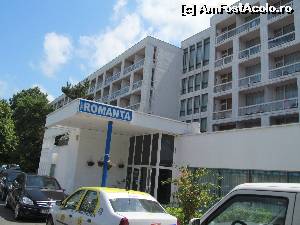 [P01] Hotel Romanţa. Faţada pe care se află intrarea.  » foto by Neptunus
 - 
<span class="allrVoted glyphicon glyphicon-heart hidden" id="av541980"></span>
<a class="m-l-10 hidden" id="sv541980" onclick="voting_Foto_DelVot(,541980,820)" role="button">șterge vot <span class="glyphicon glyphicon-remove"></span></a>
<a id="v9541980" class=" c-red"  onclick="voting_Foto_SetVot(541980)" role="button"><span class="glyphicon glyphicon-heart-empty"></span> <b>LIKE</b> = Votează poza</a> <img class="hidden"  id="f541980W9" src="/imagini/loader.gif" border="0" /><span class="AjErrMes hidden" id="e541980ErM"></span>