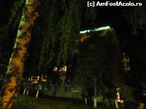 [P27] Noaptea, pe aleea ce duce la H. Romanţa.  » foto by Neptunus
 - 
<span class="allrVoted glyphicon glyphicon-heart hidden" id="av542007"></span>
<a class="m-l-10 hidden" id="sv542007" onclick="voting_Foto_DelVot(,542007,820)" role="button">șterge vot <span class="glyphicon glyphicon-remove"></span></a>
<a id="v9542007" class=" c-red"  onclick="voting_Foto_SetVot(542007)" role="button"><span class="glyphicon glyphicon-heart-empty"></span> <b>LIKE</b> = Votează poza</a> <img class="hidden"  id="f542007W9" src="/imagini/loader.gif" border="0" /><span class="AjErrMes hidden" id="e542007ErM"></span>
