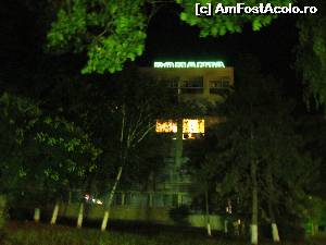 [P28] Hotel Romanţa, noaptea » foto by Neptunus
 - 
<span class="allrVoted glyphicon glyphicon-heart hidden" id="av542009"></span>
<a class="m-l-10 hidden" id="sv542009" onclick="voting_Foto_DelVot(,542009,820)" role="button">șterge vot <span class="glyphicon glyphicon-remove"></span></a>
<a id="v9542009" class=" c-red"  onclick="voting_Foto_SetVot(542009)" role="button"><span class="glyphicon glyphicon-heart-empty"></span> <b>LIKE</b> = Votează poza</a> <img class="hidden"  id="f542009W9" src="/imagini/loader.gif" border="0" /><span class="AjErrMes hidden" id="e542009ErM"></span>