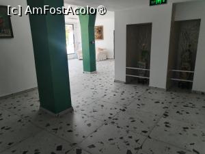 [P16] parter de la lift  spre receptie » foto by Teodor17
 - 
<span class="allrVoted glyphicon glyphicon-heart hidden" id="av1531527"></span>
<a class="m-l-10 hidden" id="sv1531527" onclick="voting_Foto_DelVot(,1531527,843)" role="button">șterge vot <span class="glyphicon glyphicon-remove"></span></a>
<a id="v91531527" class=" c-red"  onclick="voting_Foto_SetVot(1531527)" role="button"><span class="glyphicon glyphicon-heart-empty"></span> <b>LIKE</b> = Votează poza</a> <img class="hidden"  id="f1531527W9" src="/imagini/loader.gif" border="0" /><span class="AjErrMes hidden" id="e1531527ErM"></span>