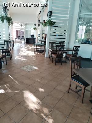 [P03] Terasa restaurantului in cealalta parte » foto by Teodor17
 - 
<span class="allrVoted glyphicon glyphicon-heart hidden" id="av1499857"></span>
<a class="m-l-10 hidden" id="sv1499857" onclick="voting_Foto_DelVot(,1499857,848)" role="button">șterge vot <span class="glyphicon glyphicon-remove"></span></a>
<a id="v91499857" class=" c-red"  onclick="voting_Foto_SetVot(1499857)" role="button"><span class="glyphicon glyphicon-heart-empty"></span> <b>LIKE</b> = Votează poza</a> <img class="hidden"  id="f1499857W9" src="/imagini/loader.gif" border="0" /><span class="AjErrMes hidden" id="e1499857ErM"></span>