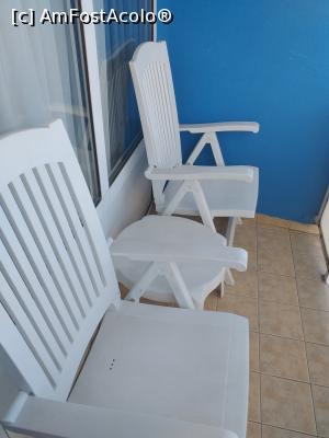 [P01] balconul camerei » foto by papalito
 - 
<span class="allrVoted glyphicon glyphicon-heart hidden" id="av1085917"></span>
<a class="m-l-10 hidden" id="sv1085917" onclick="voting_Foto_DelVot(,1085917,853)" role="button">șterge vot <span class="glyphicon glyphicon-remove"></span></a>
<a id="v91085917" class=" c-red"  onclick="voting_Foto_SetVot(1085917)" role="button"><span class="glyphicon glyphicon-heart-empty"></span> <b>LIKE</b> = Votează poza</a> <img class="hidden"  id="f1085917W9" src="/imagini/loader.gif" border="0" /><span class="AjErrMes hidden" id="e1085917ErM"></span>